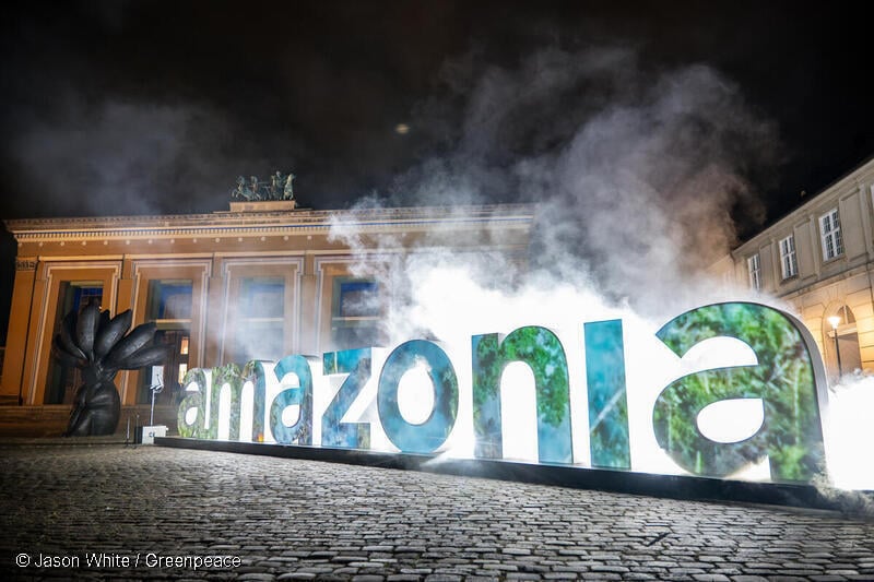 브라질 기후총회를 앞두고 유럽에서도 긴급한 기후정의와 삼림보호를 촉구하는 거리 행동이 연이어 진행되었다.