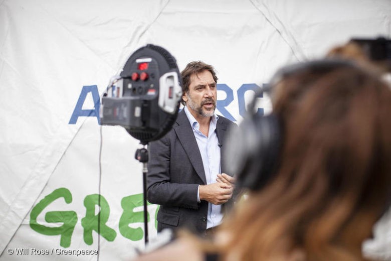 L’acteur Javier Bardem est présent à Cambridge, aux côtés de Greenpeace, pour soutenir une proposition ambitieuse pour la création d’une réserve marine dans l’océan Antarctique.