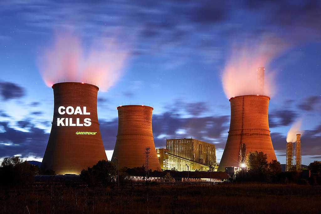 Projektion auf dem Kohlekraftwerk Bobov dol in Bulgarien