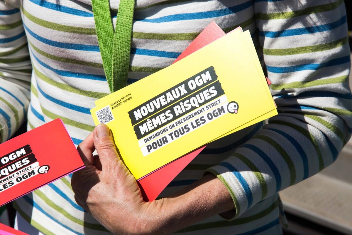 Protests throughout France for Strict Regulation of New GMOs. © Yves Salaun / Greenpeace