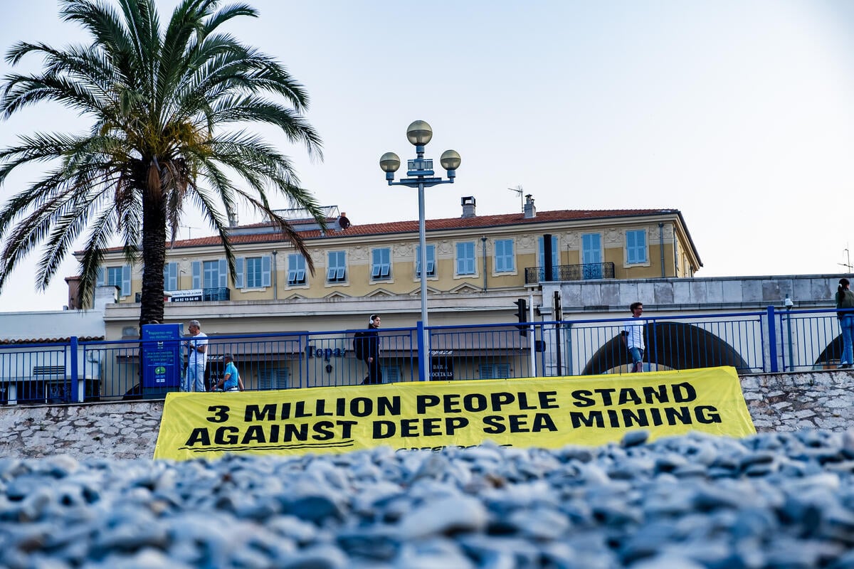 Greenpeace Protests against Deep-sea Mining at the UN Ocean Conference, France. © Pierre Larrieu / Greenpeace Greenpeace Protests against Deep-sea Mining at the UN Ocean Conference, France. © Pierre Larrieu / Greenpeace
