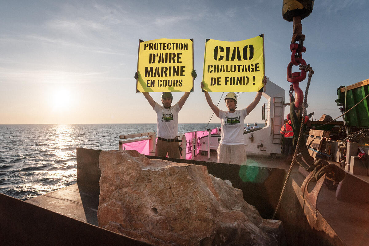 Boulders Placement to Prevent Bottom Trawling in the Gulf of Lion. © Lorraine Turci / Greenpeace