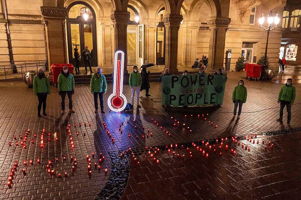 5th Anniversary of the Paris Agreement Protest in Luxembourg #FightFor1Point5. © Sara Poza Alvarez / Greenpeace 5th Anniversary of the Paris Agreement Protest in Luxembourg #FightFor1Point5. © Sara Poza Alvarez / Greenpeace