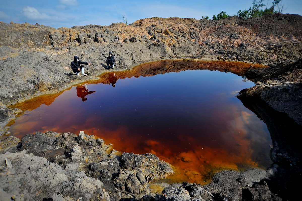 Coal Mining Site in South Kalimantan. © Yudhi Mahatma / Greenpeace