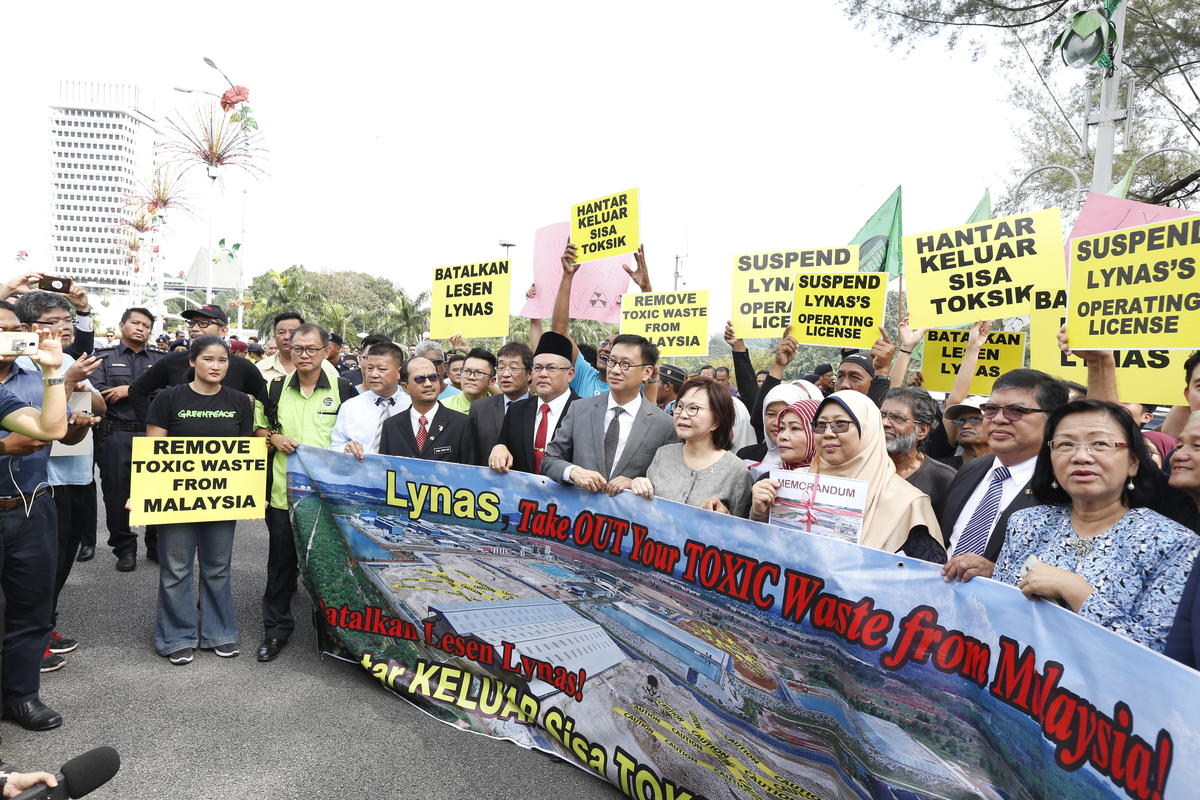 Protest at Government Office in Kuala Lumpur. © Nandakumar S. Haridas / Greenpeace