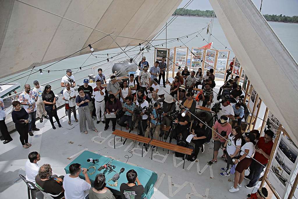 Rainbow Warrior's Open Boat at Port Klang in Malaysia. © Rahman Roslan / Greenpeace