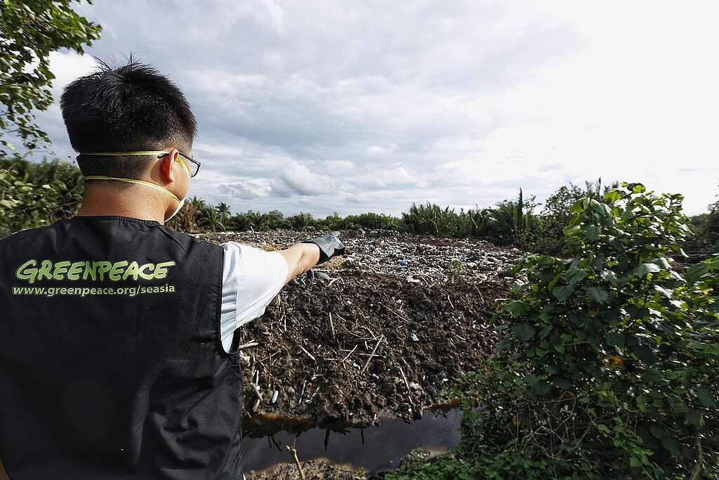 Malaysia's Broken Global Recycling System. © Nandakumar S. Haridas / Greenpeace Malaysia's Broken Global Recycling System. © Nandakumar S. Haridas / Greenpeace