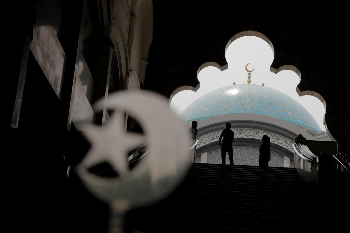 Haze in Kuala Lumpur. © Joshua Paul / Greenpeace