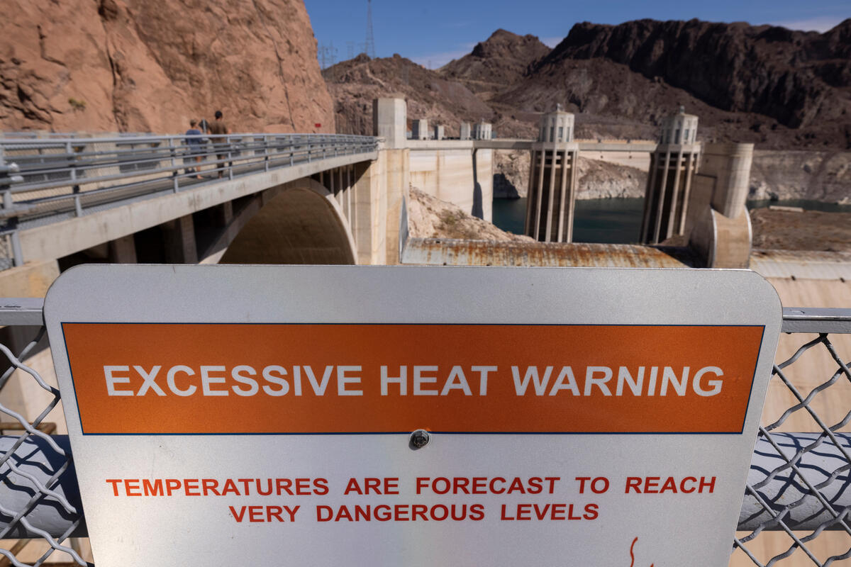 Southwest US Faces Worsening Drought Conditions. © David McNew / Greenpeace