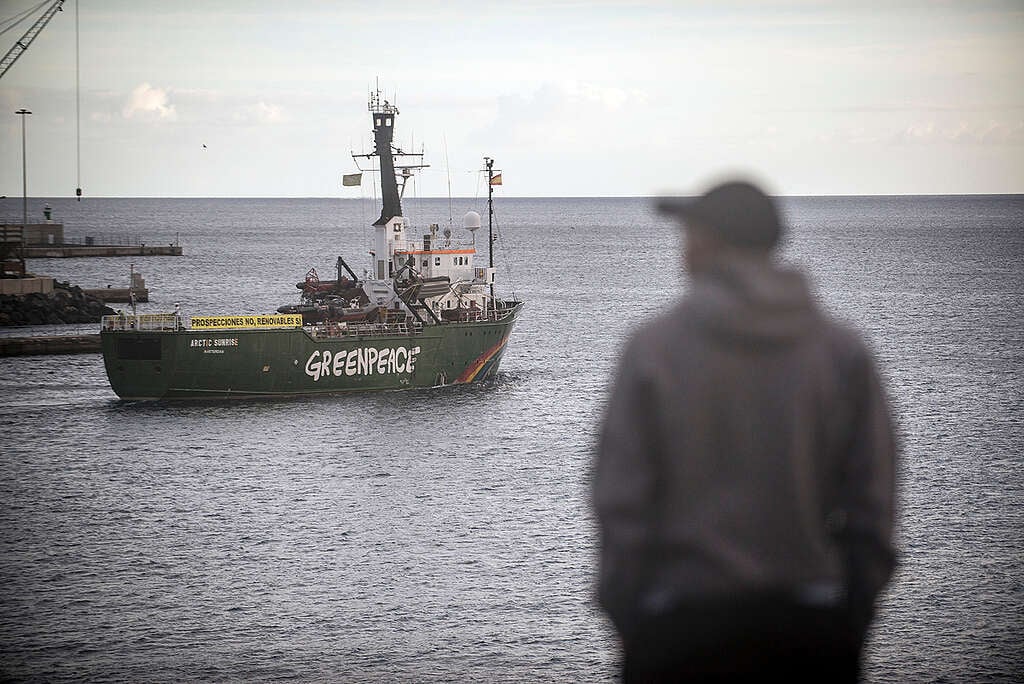 MY Arctic Sunrise Departs from Lanzarote. © Javier Fuentes / Greenpeace
