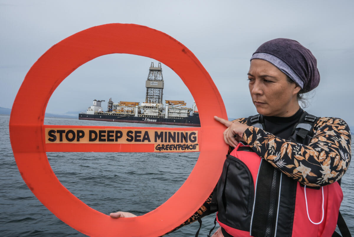 Photo Opp Stop Deep Sea Mining in Labuan, Malaysia. © Jurnasyanto Sukarno / Greenpeace
