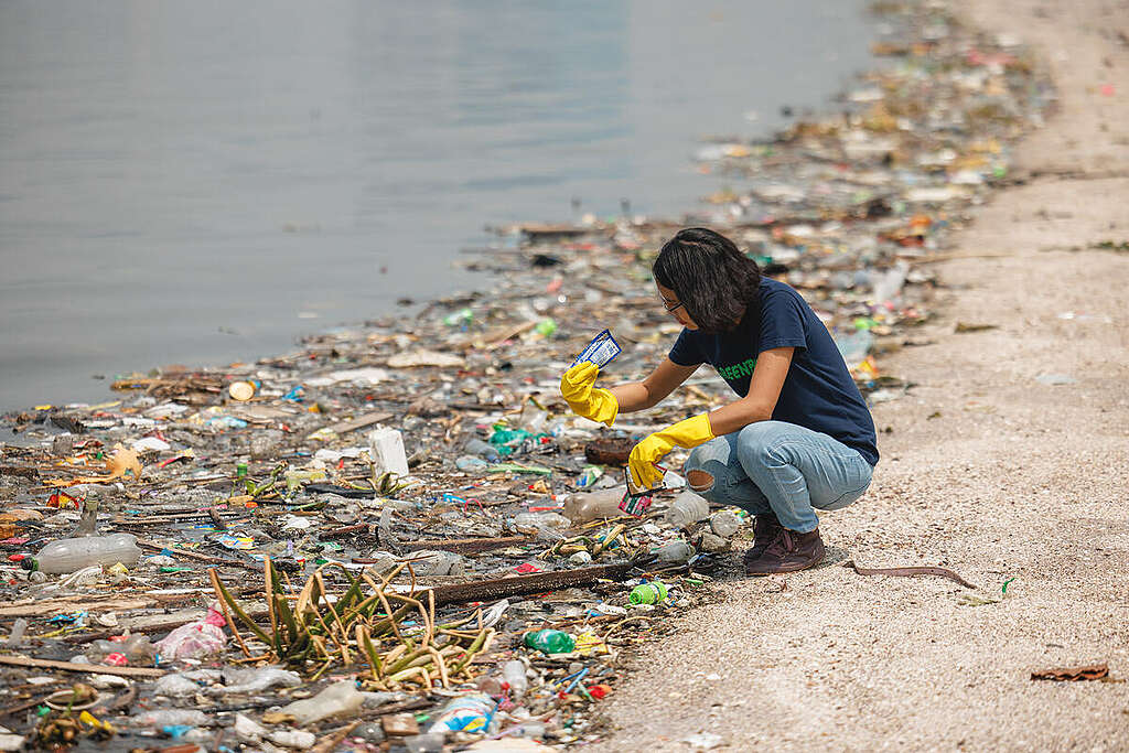Plastic Waste Investigation in the Philippines. © Jilson Tiu / Greenpeace Plastic Waste Investigation in the Philippines. © Jilson Tiu / Greenpeace