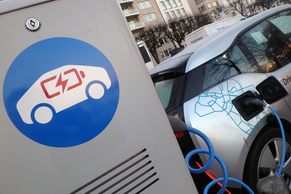 Charge Station for Electric Cars in Hamburg. © Conny Boettger