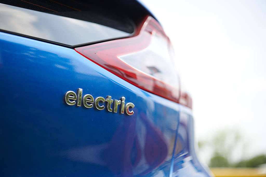 Vehículos eléctricos en estaciones de carga de Corea del Sur © Jung-geun Park / Greenpeace