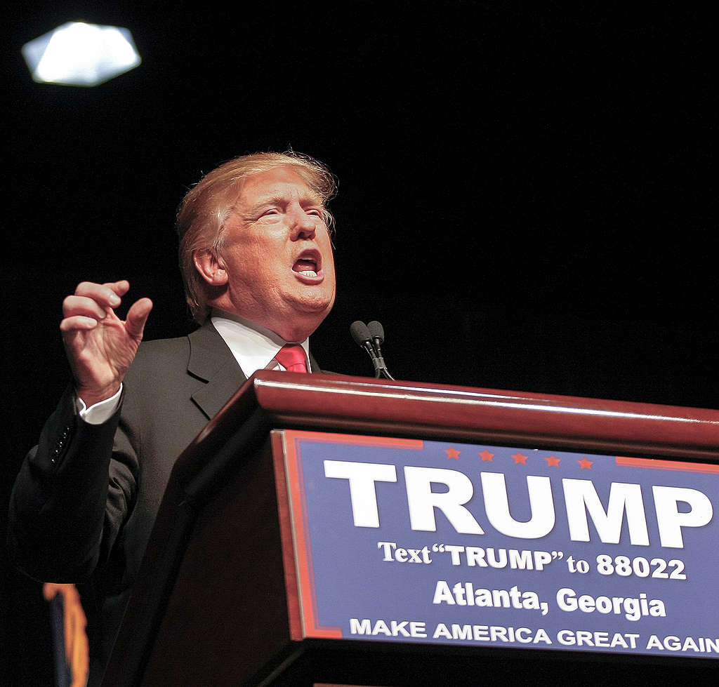 Donald Trump Campaigning. © Greenpeace ¿Trump en contra del planeta? © Greenpeace