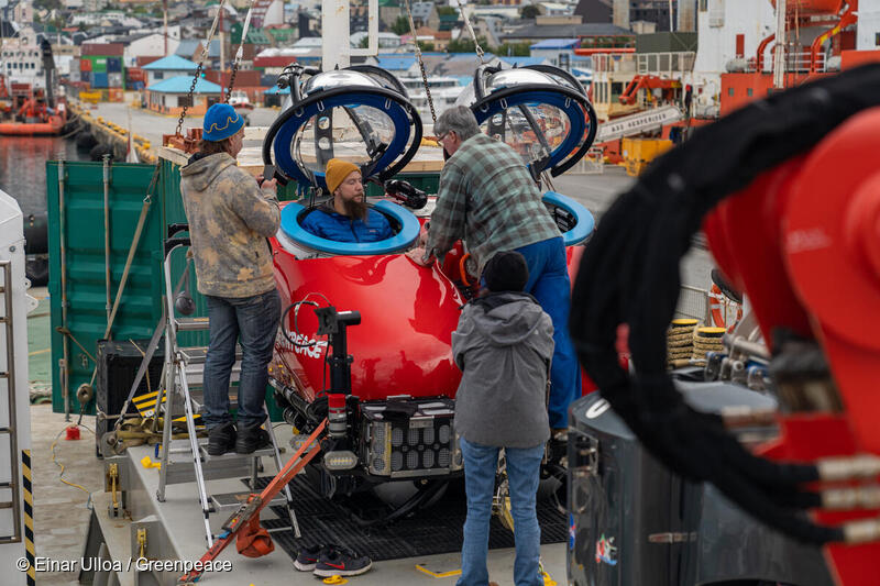 Tests of Minisubmarine during Ship Tour in Argentine Sea