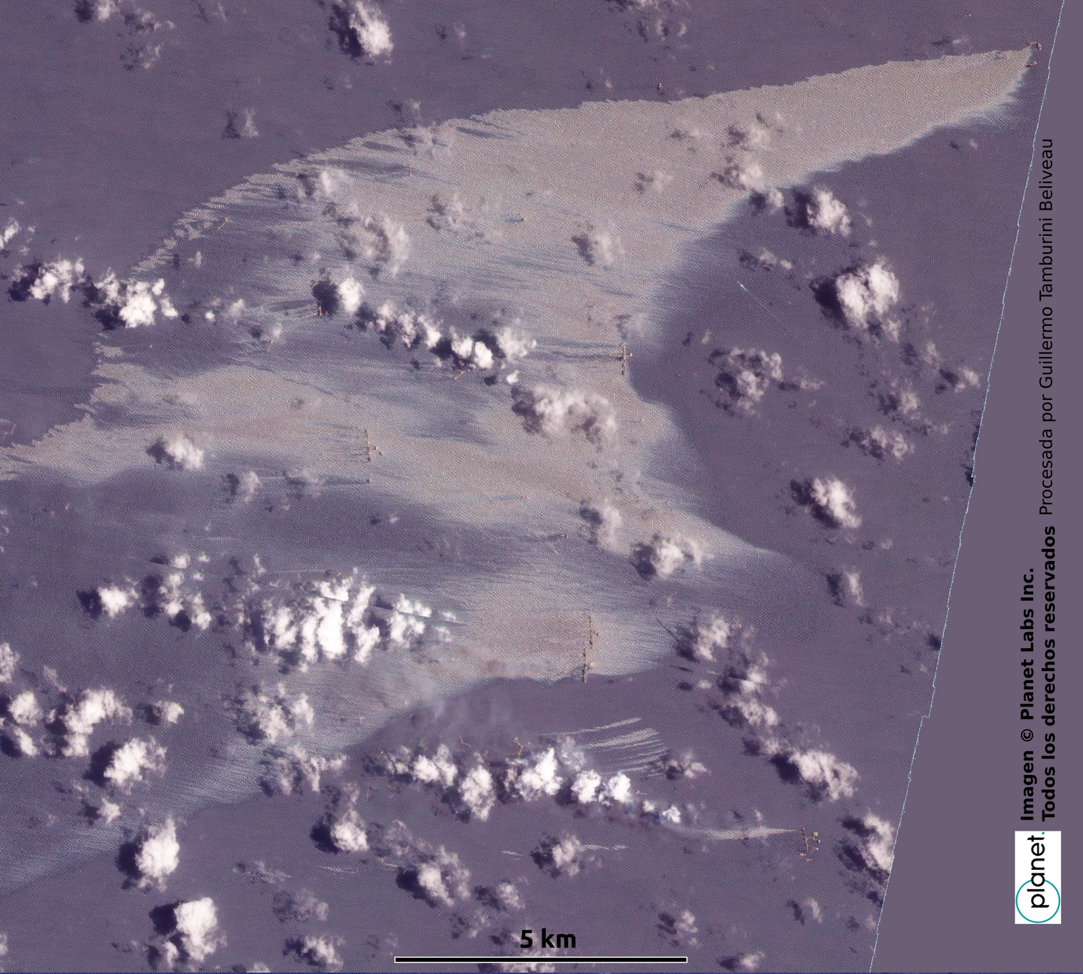 Toma satelital que muestra las afectaciones del derrame de PEMEX en el Golfo de México, el 16 de julio de 2023.