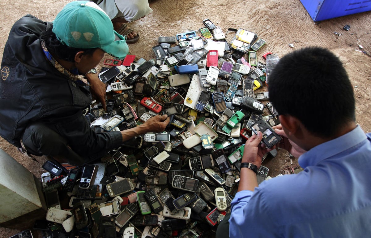 Bantar Gebang Electronic Waste. © Supri / Greenpeace Bantar Gebang Electronic Waste. © Supri / Greenpeace