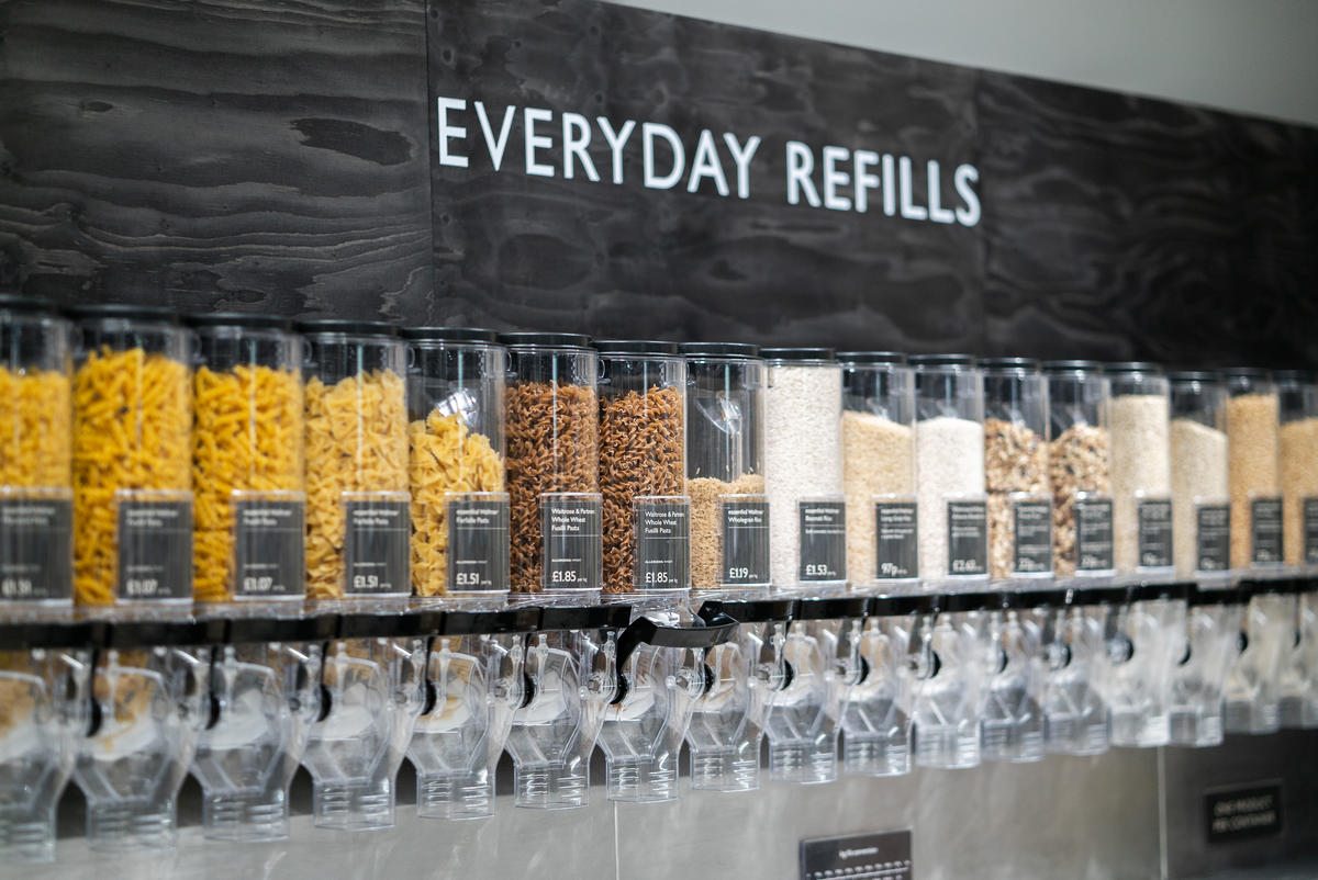 Waitrose Refill Station in Oxford. © Isabelle Povey / Greenpeace Waitrose Refill Station in Oxford. © Isabelle Povey / Greenpeace