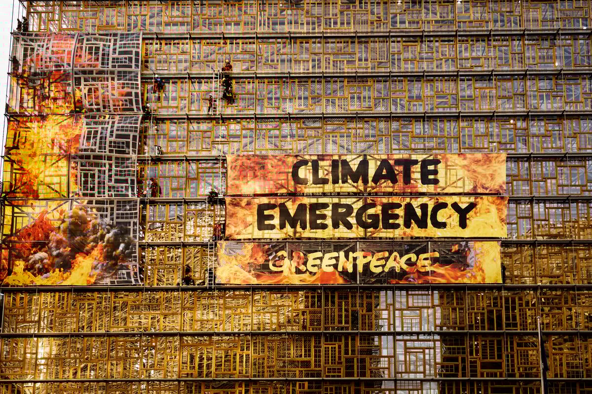 Action at European Council Summit in Brussels. © Eric De Mildt / Greenpeace