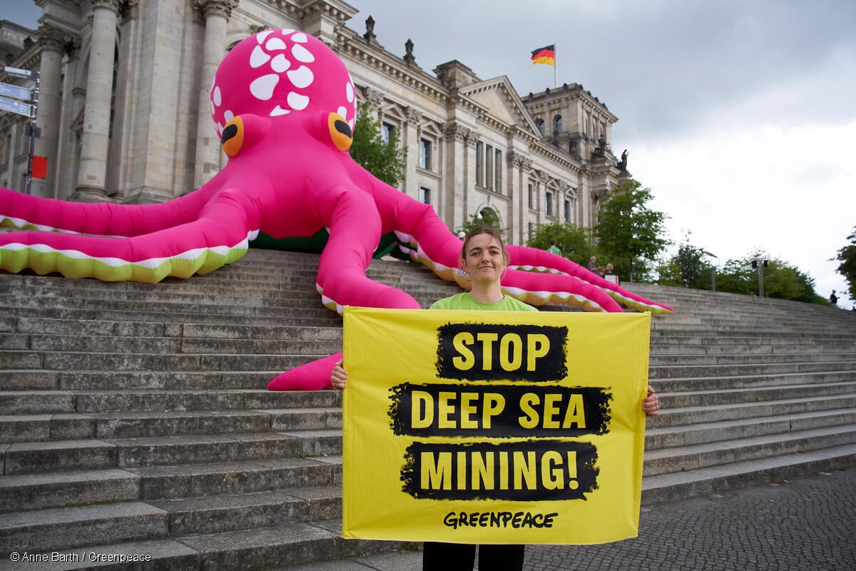 Los gobiernos no son impotentes ante la minería submarina y su connivencia con Trump.