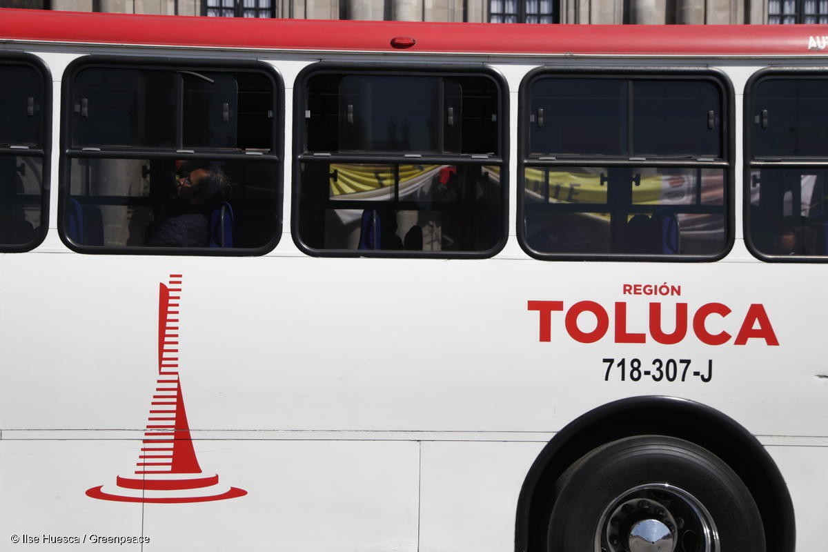 Fotografía del transporte público en Toluca, Estado de México,