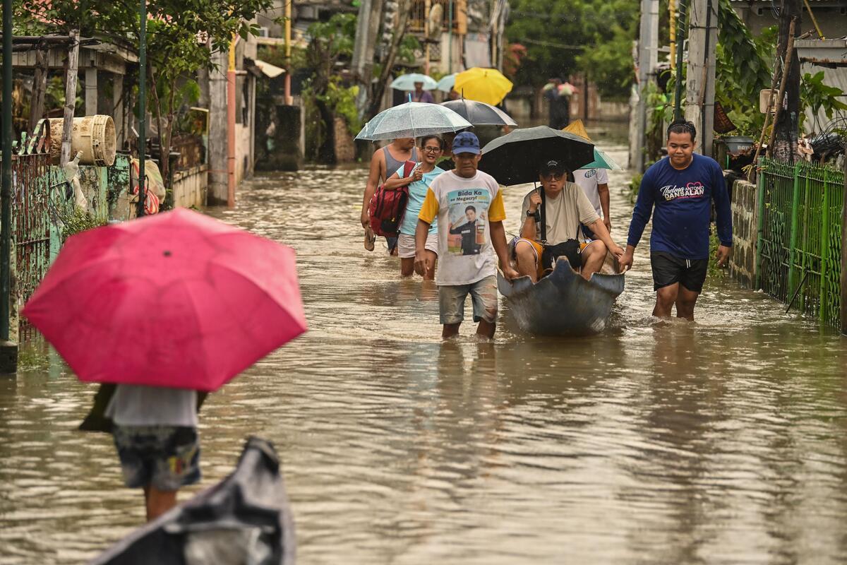 Widespread Flooding in Calumpit, Bulacan, Philippines. © Noel Celis / Greenpeace Widespread Flooding in Calumpit, Bulacan, Philippines. © Noel Celis / Greenpeace