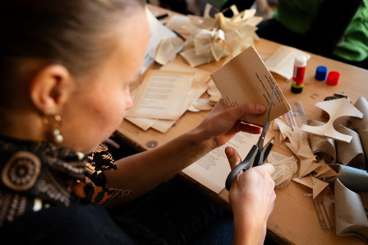 "Make Something - Buy Nothing" Event in Cologne. © Annette Etges / Greenpeace