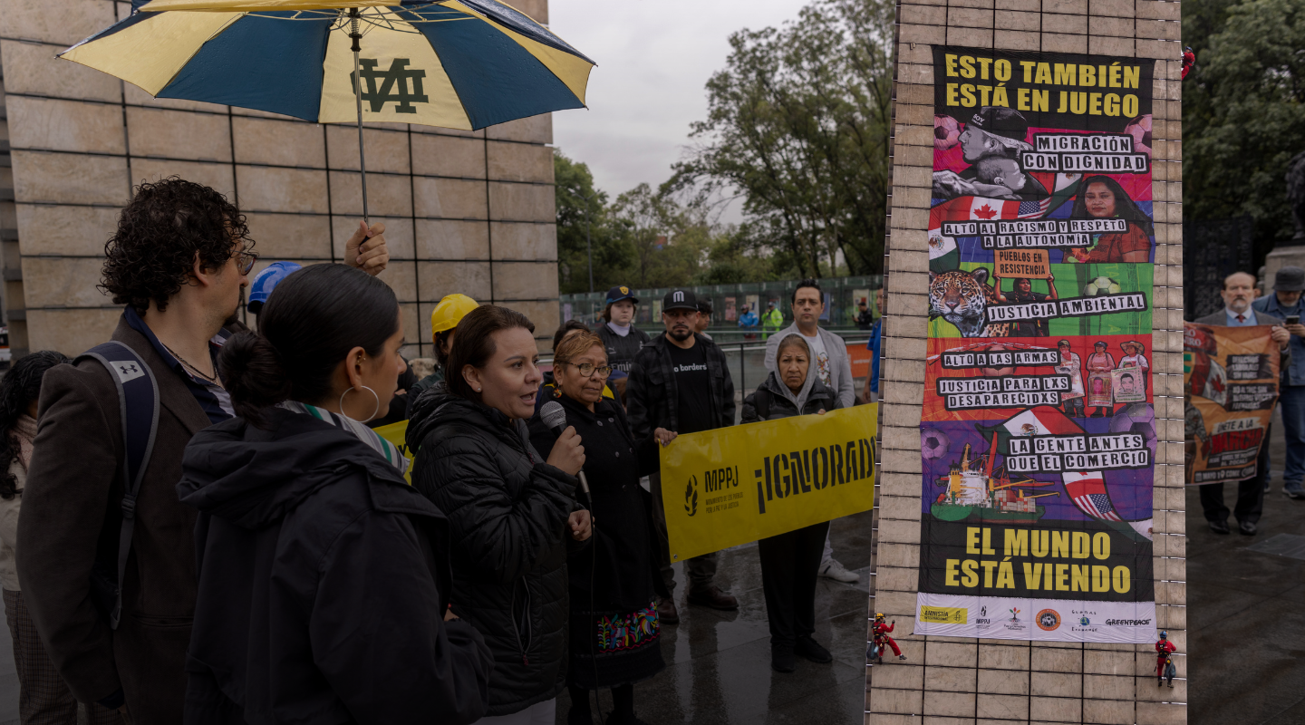 Organizaciones exigen al gobierno de M&eacute;xico atender crisis de derechos humanos y ambientales por encima del f&uacute;tbol.