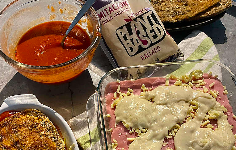 Lasaña vegetariana navideña