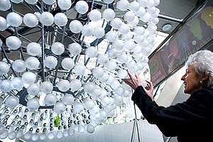 Low Energy Light Bulb Chandelier in The Hague . © © Greenpeace / Joël van Houdt