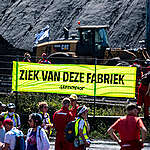 Protest against the Pollution of the Tata Steel Factory in the Netherlands. © Marten  van Dijl / Greenpeace