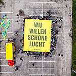 Greenpeace Netherlands together with  Samen voor Schone Lucht (Together for Clean Air), IJmond residents and action groups, such as FrisseWind.nu and Gezondheid op 1 organize a walk from IJmuiden to steel factory Tata Steel to show the concerns of people in the area.