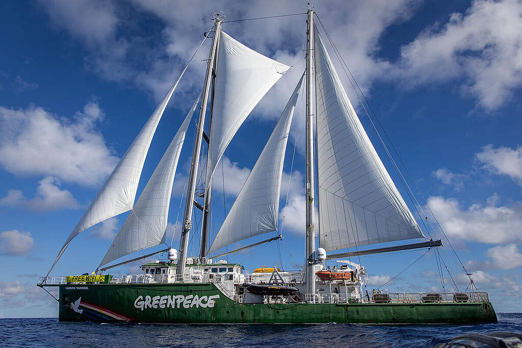 Rainbow Warrior in the North Pacific Ocean. © Ulet Ifansasti / Greenpeace Rainbow Warrior in the North Pacific Ocean. © Ulet Ifansasti / Greenpeace