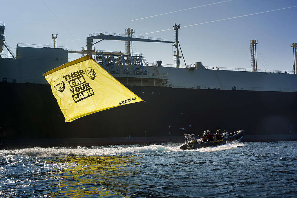 European Activists Protest Arrival of LNG Fossil Gas Tankers in the North Sea. © Eric De Mildt / Greenpeace