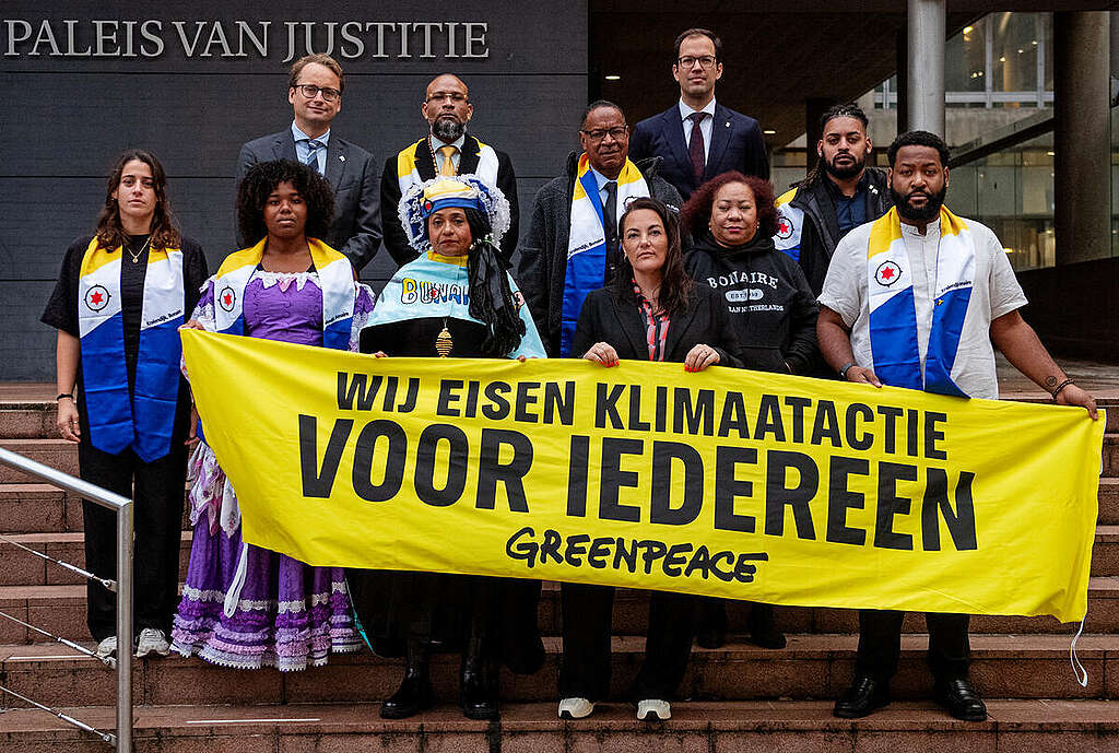 Bonaire Residents and Greenpeace Netherlands face the Dutch State in court for climate lawsuit. © Marten van Dijl / Greenpeace
