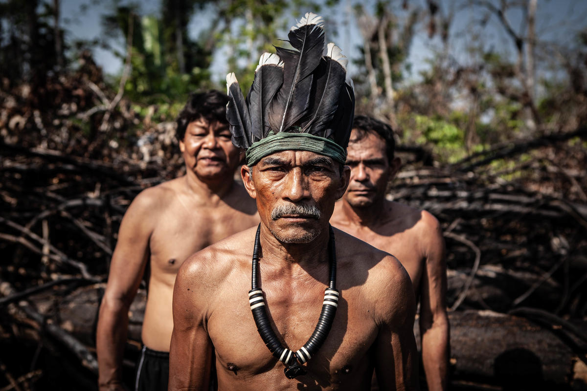 People from Apuriña Indigenous Community lost 600 hectares in the State of Amazonas, Brazil, over the years because of the illegally ignited forest fires despite their land being recognized by the government as one of the protected indigenous territories. The chief is Kaxuqui-Francisco Apurinã.