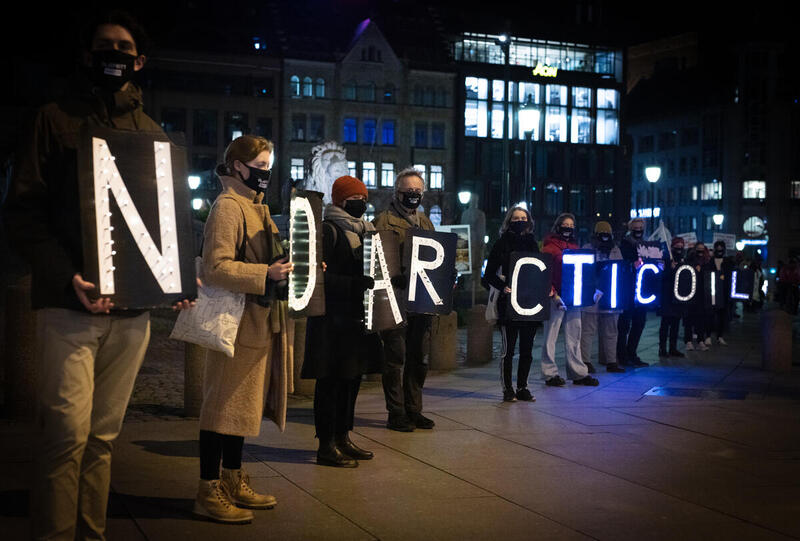 Klimasøksmålet: Demonstrasjon mot oljeboring i Arktis utenfor Stortinget i Oslo i 2021. 