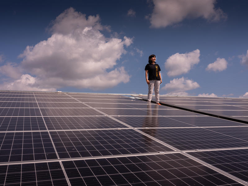 Solceller på taket til sykehuset Prapokklao i Thailand.