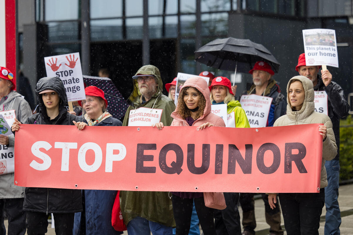 Protest at Equinor's AGM in Stavanger, Norway. © Espen Mills / Greenpeace