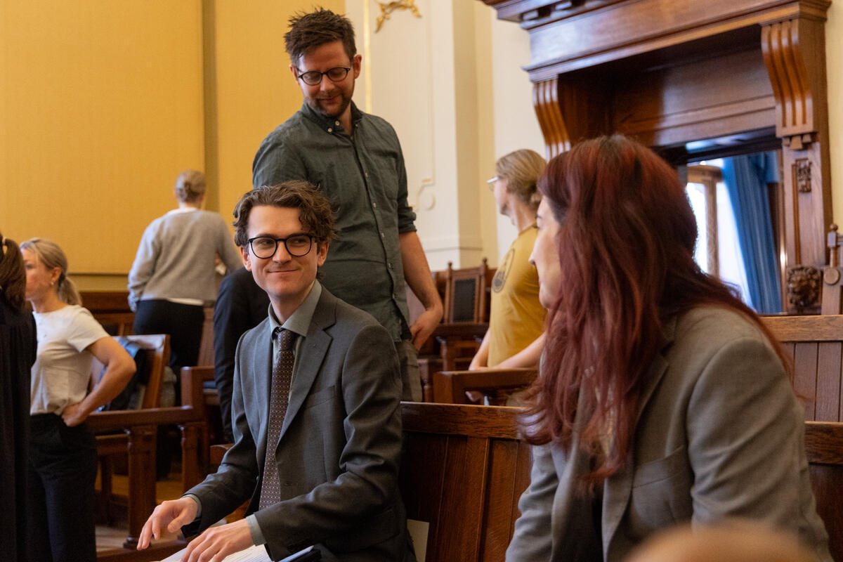 Representanter fra Greenpeace i en av rettsrundene i klimasøksmålet, i Høyesterett.