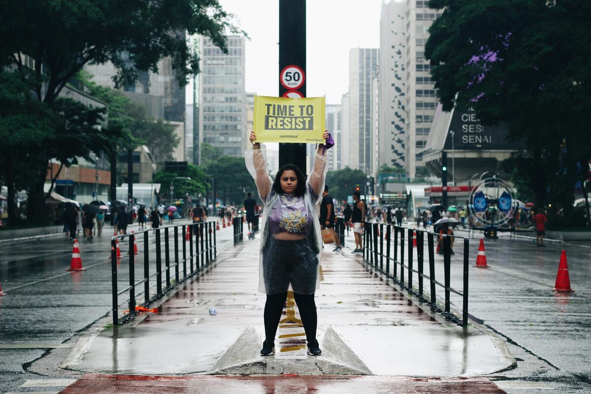 Solidarity against SLAPP Energy Transfer Lawsuit in São Paulo, Brazil. © Greenpeace