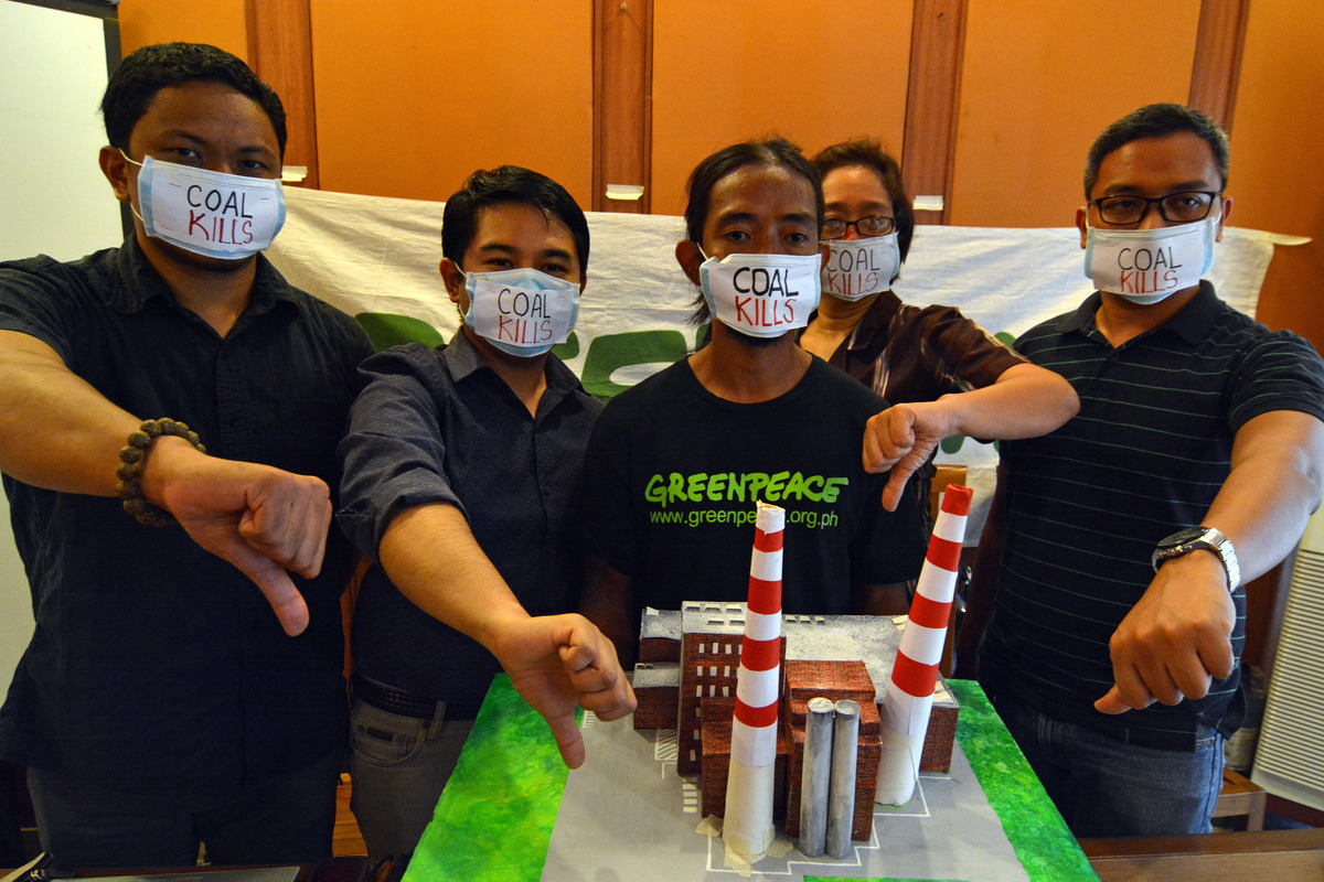 Coal: A Public Health Crisis Report Launch in the Philippines. © Roy Lagarde / Greenpeace Coal: A Public Health Crisis Report Launch in the Philippines. © Roy Lagarde / Greenpeace