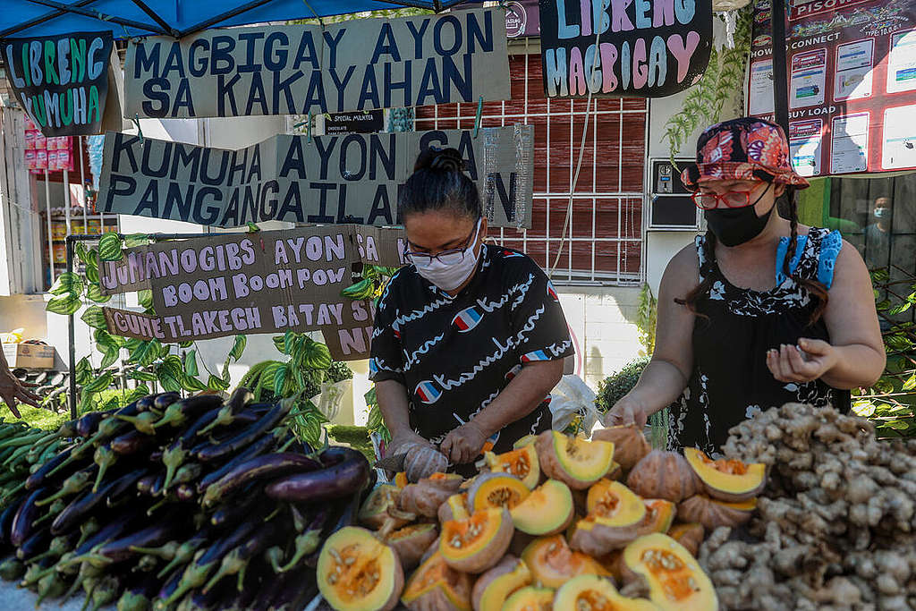Documentation of Community Food Pantry in Philippines. © Basilio H. Sepe / Greenpeace