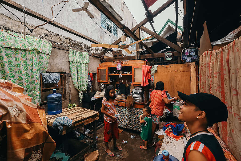 Super Typhoon Rai Aftermath in Surigao. © Jilson Tiu / Greenpeace Super Typhoon Rai Aftermath in Surigao. © Jilson Tiu / Greenpeace