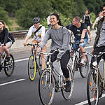 Mass Bike Ride on Motorway in Berlin. © Ruben Neugebauer / Greenpeace