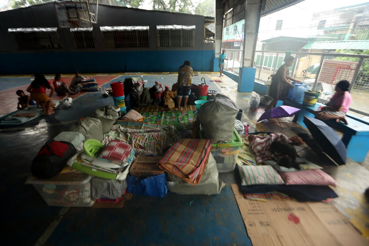 Typhoon Yagi Aftermath in San Mateo, Rizal. © Bullit Marquez / Greenpeace