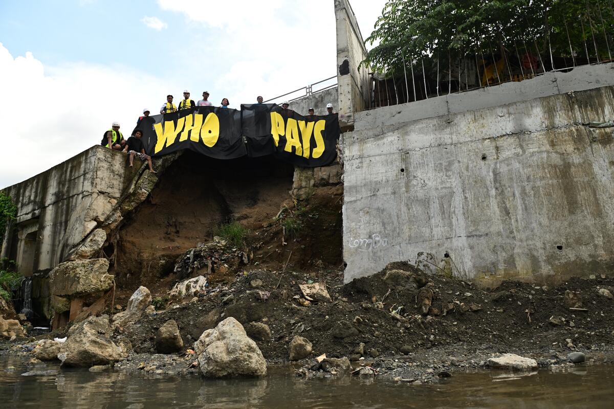 Greenpeace to PBBM: Demand Accountability from Corrupt Contractors, Polluting Corporations