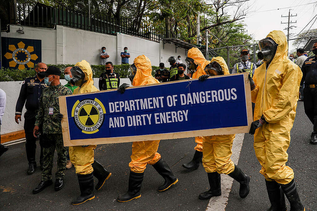 Anti-Nukes Protest in Manila. © Basilio Sepe / Greenpeace