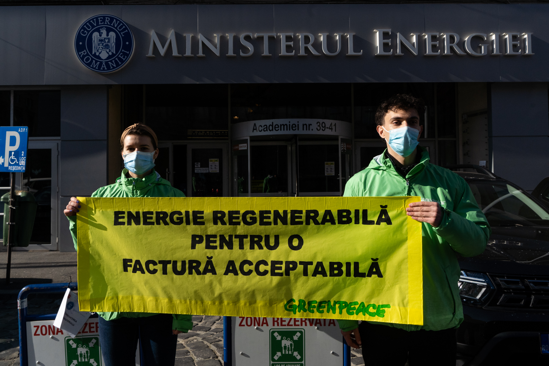 Tăiem facturile pentru investiții în energia regenerabilă